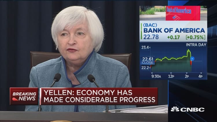 Yellen: Gradual hikes sufficent to get to neutral stance in next few years
