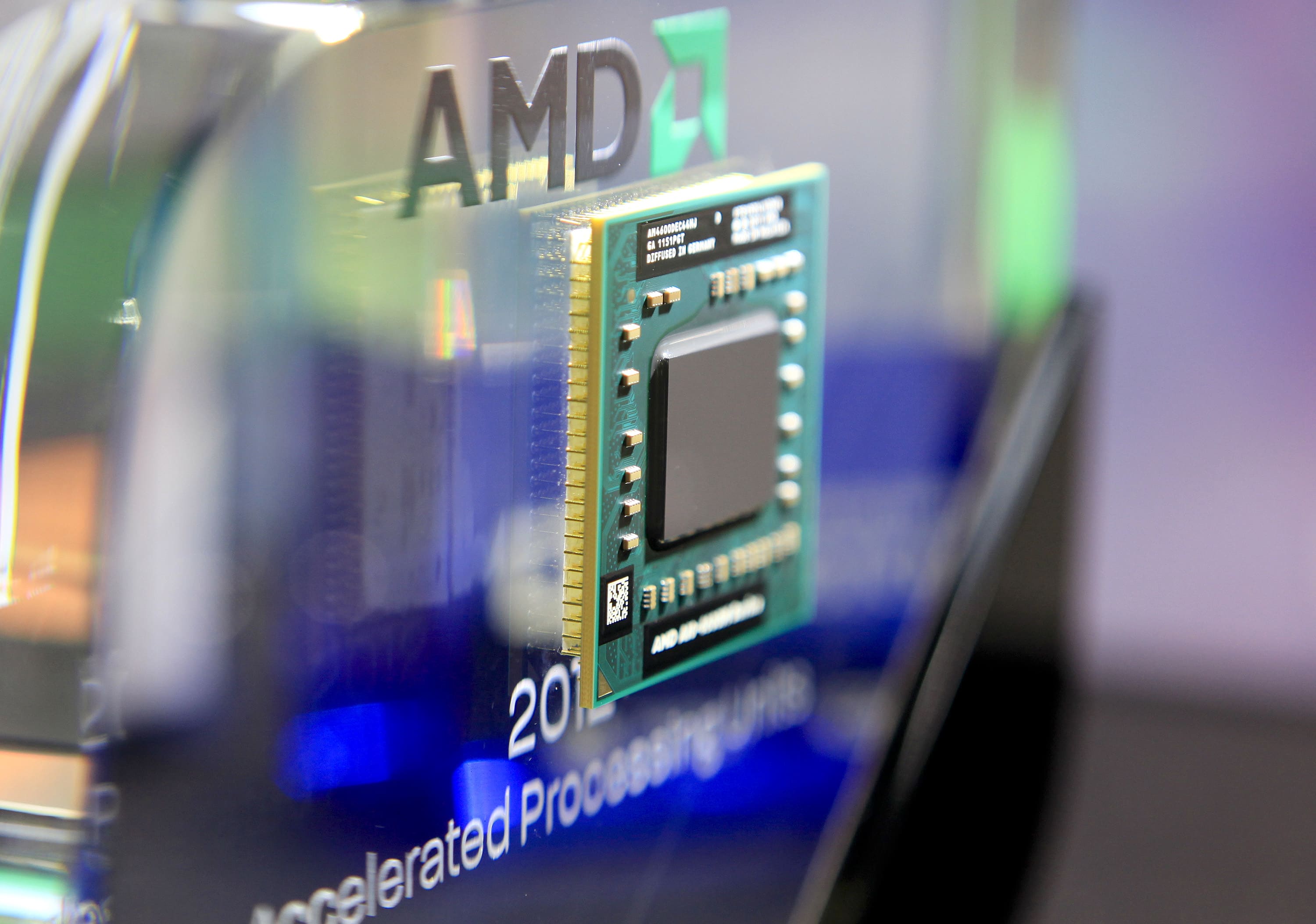 Baird upgrades AMD, says a new product can drive the chip stock nearly 40% higher