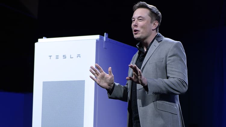 Elon Musk taunts Tesla shortsellers in new tweet
