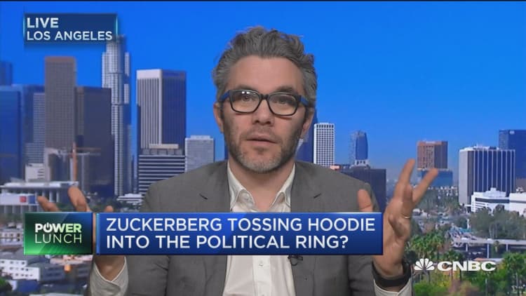 Zuckerberg tossing hoodie into the political ring?