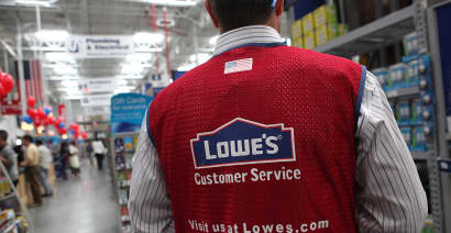 Lowe's says it's not seeing negative impact of inflation as sales top expectations