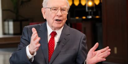 Buffett says Berkshire may only do slightly better than the average company