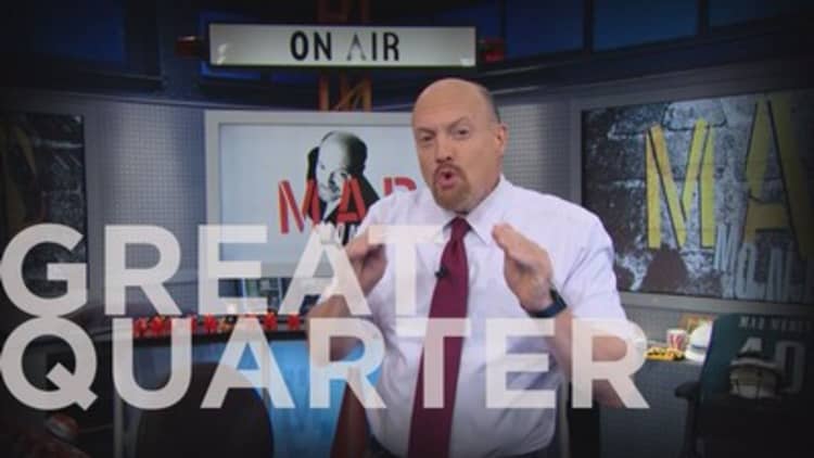 Cramer Remix: Big news about an Apple supplier was obscured by the Trump inauguration