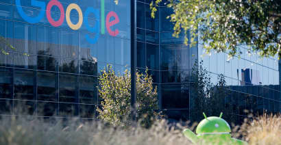Google employees frustrated by Covid outbreaks, some call to change vaccine policy