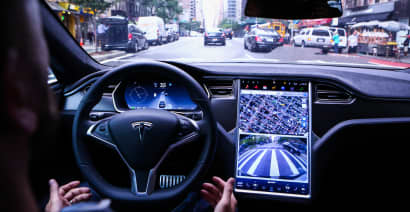Why Elon Musk's autonomous driving ideas don't worry insurers