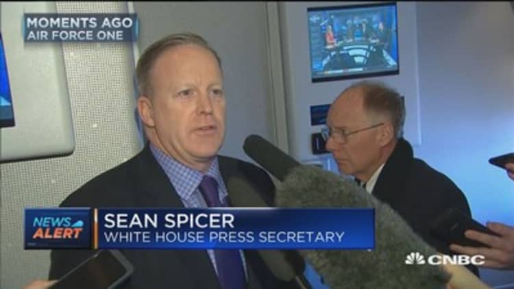 Spicer: Easily pay for the wall through border tax alone
