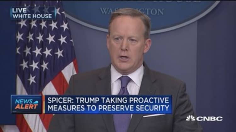 Spicer: President will always put safety & prosperity of country first
