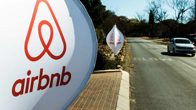 Airbnb Sr. VP Chris Lehane on company's support of UAW members on strike, potential IPO
