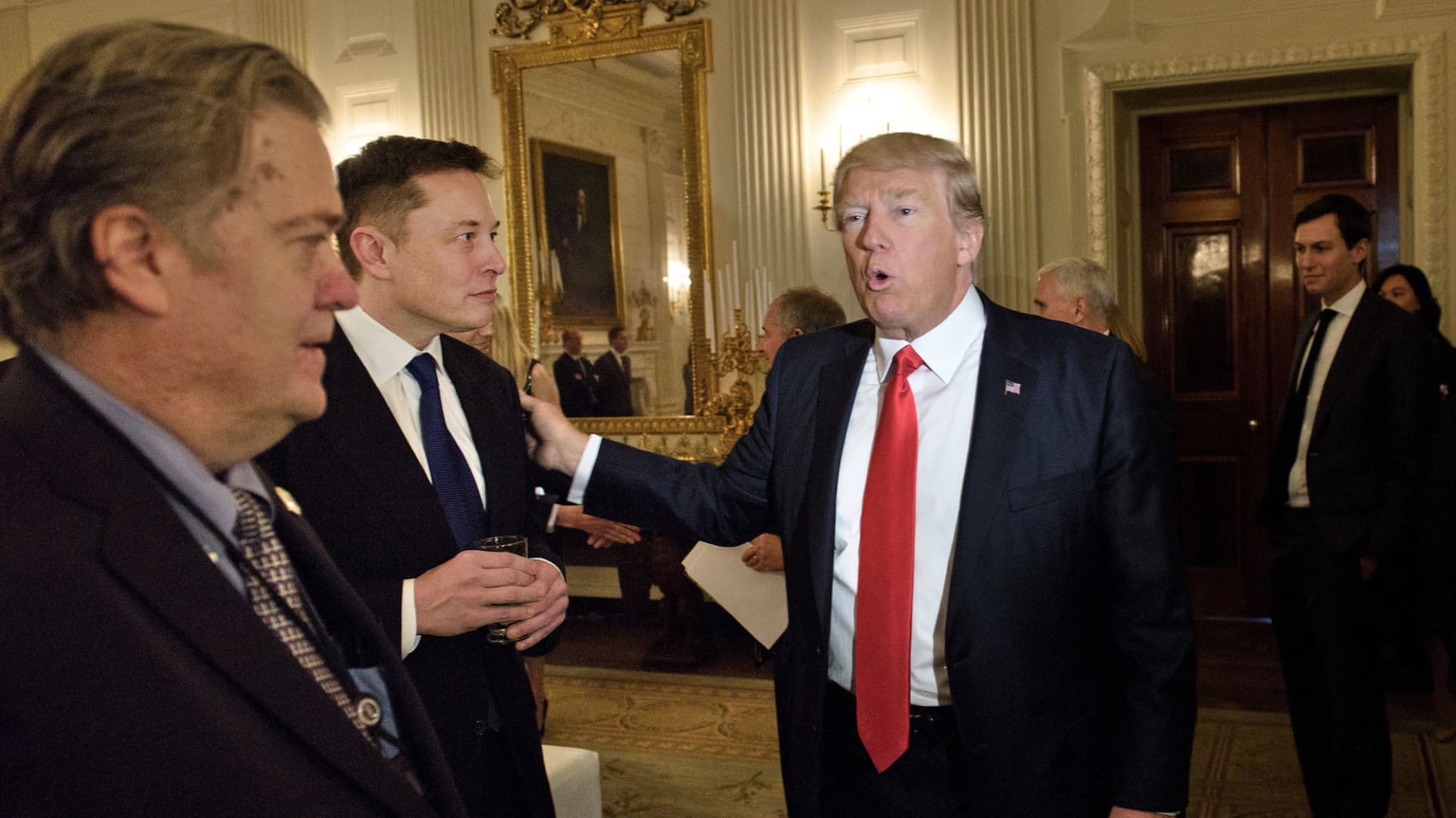 Elon Musk says he’ll vote Republican, bashes Democrats