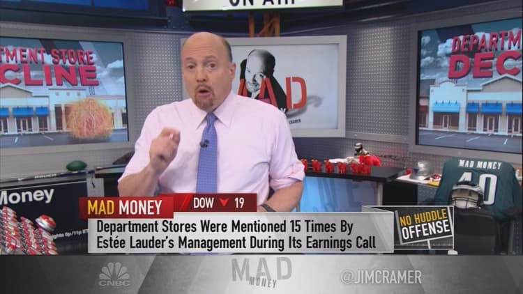 Cramer warns the collapse of department stores cannot be dismissed