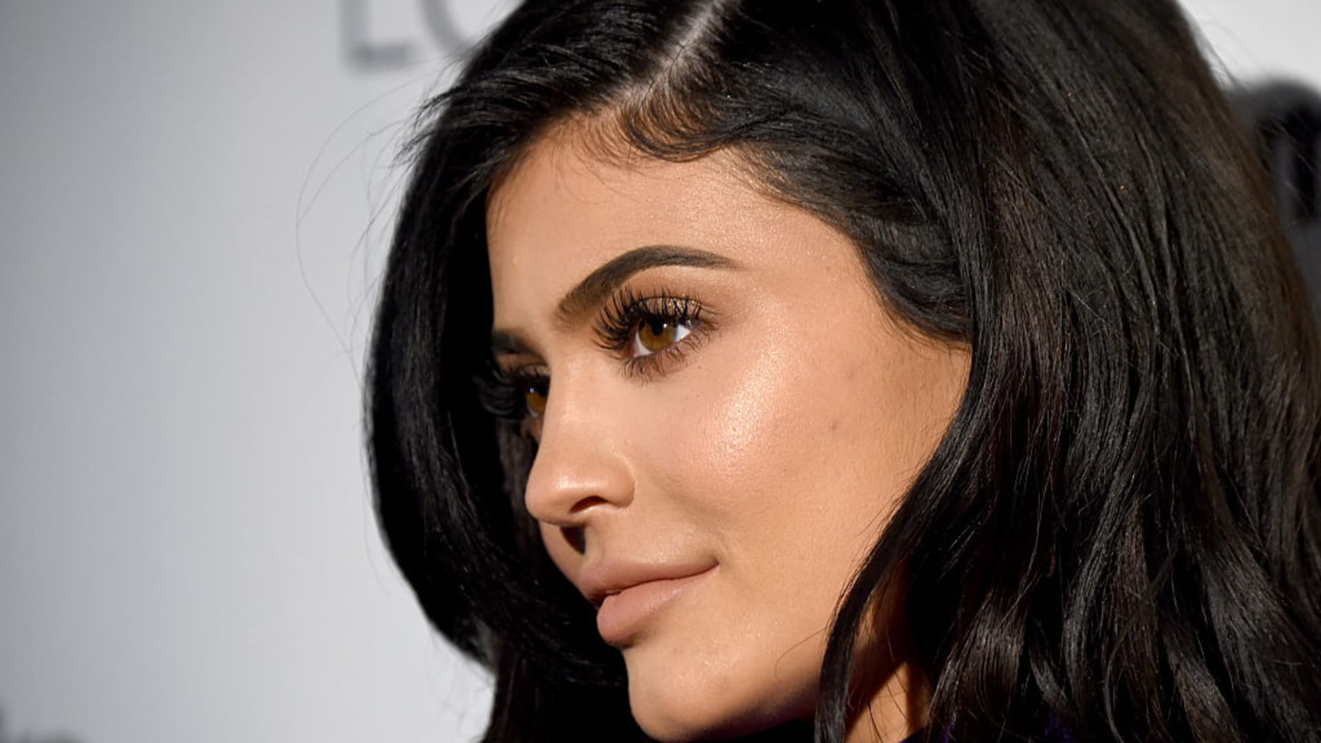 Forbes: Kylie Jenner Is The World'S Youngest Self-Made Billionaire