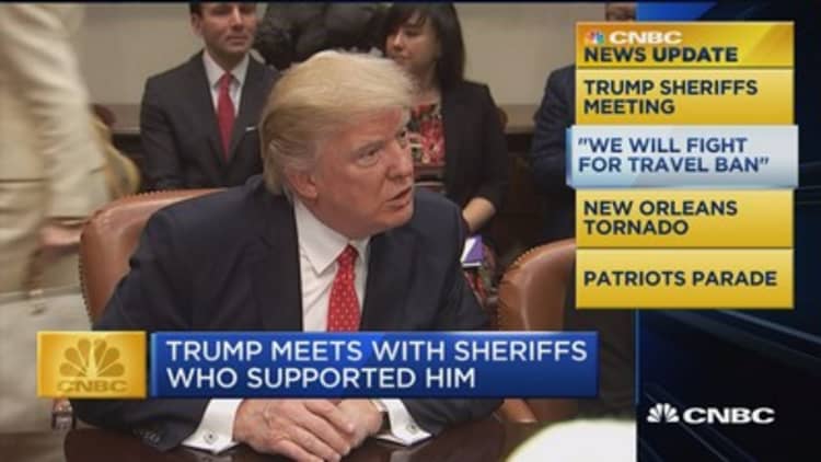 CNBC Update: Trump meets with sheriffs
