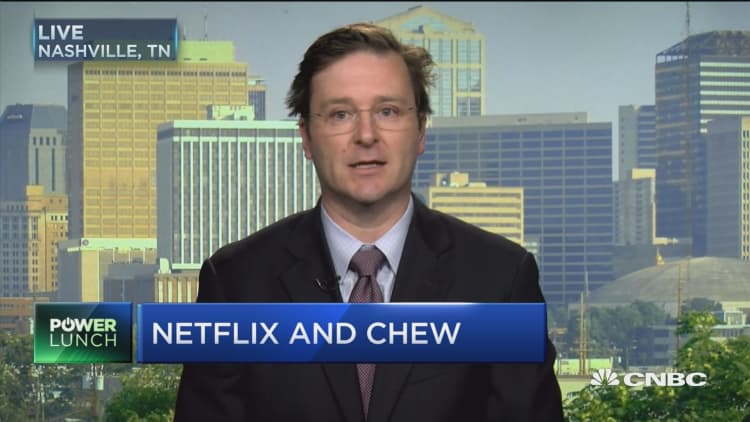 Netflix and chew?