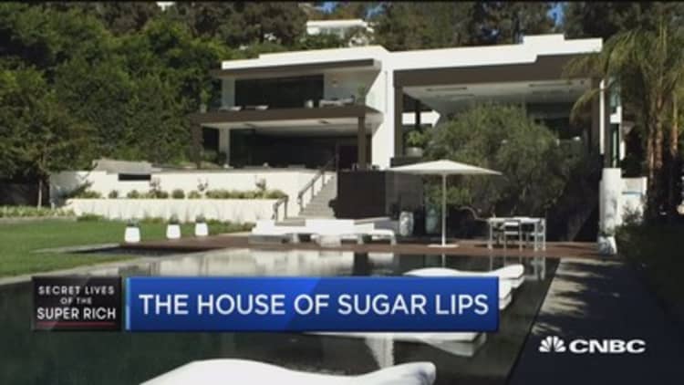 Sugarlips' expensive taste in real estate