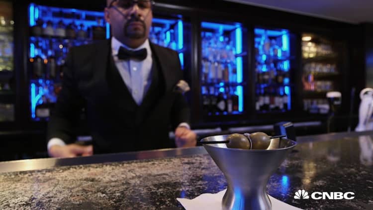 This $10,000 cocktail requires 72-hour notice to prepare a diamond garnish