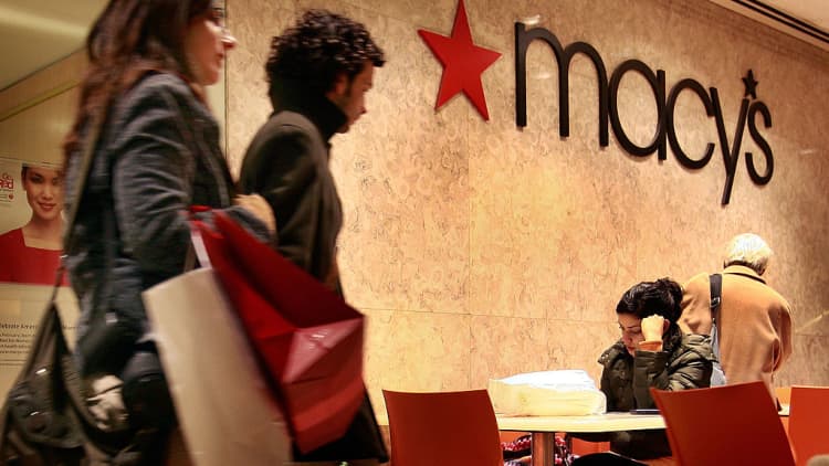 Macy's latest retailer to temporarily close locations nationwide
