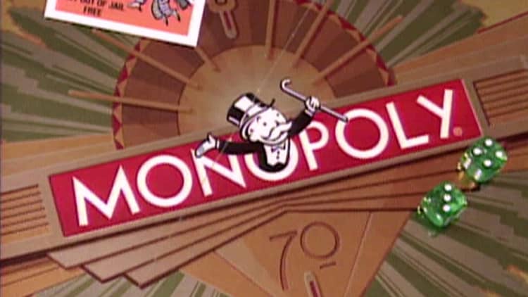 Monopoly bids farewell to thimble token