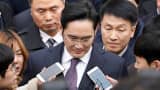 Samsung Group chief, Jay Y. Lee, leaves after attending a court hearing to review a detention warrant request against him at the Seoul Central District Court in Seoul, South Korea, January 18, 2017.