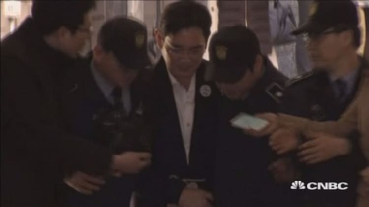 Samsung's boss questioned over the weekend