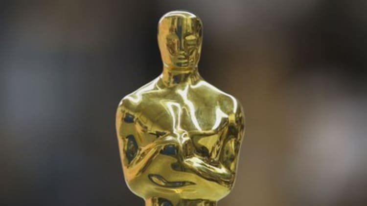 Oscar Statuette 