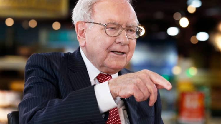 Buffett: American dynamism 'overwhelms' everything else