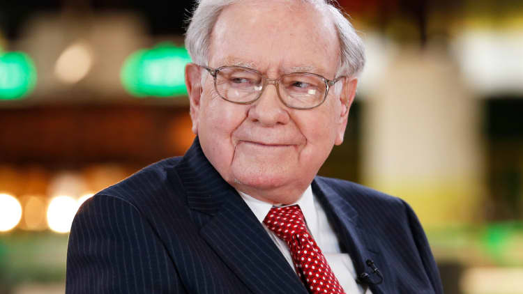 Warren Buffett speaks to CNBC about the economy, Apple and selling IBM shares