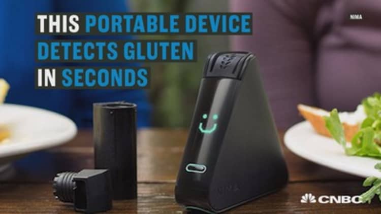 This device may relieve the stress of eating out for people with food allergies.