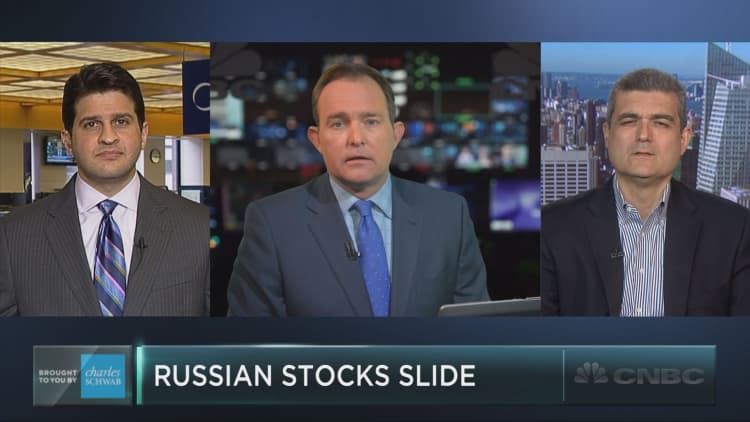 Russian stocks tumble