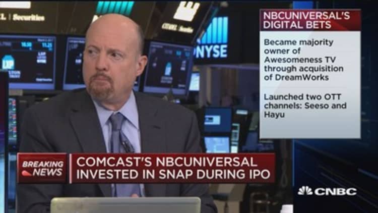 Cramer : NBCUniversal's $500M Snap investment a 'wake-up call'