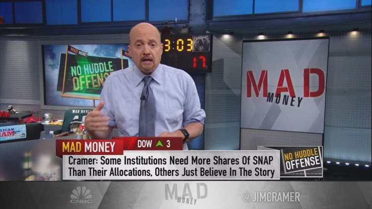 Cramer says Snap can't be valued yet