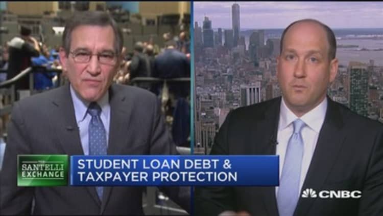 Santelli Exchange: Student loan debt outpaces credit card debt 