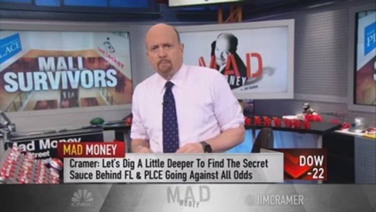 Cramer: 2 retail stocks that have managed to thrive in a crumbling environment
