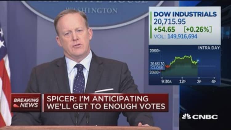 Spicer: Freedom Caucus meeting with Trump positive