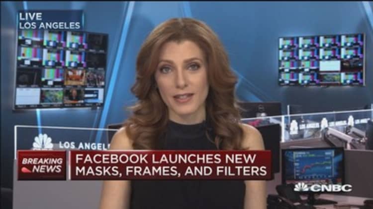 Facebook launches new camera tools