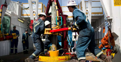 Oil remains 'range bound' as Libya and Nigeria undermine production: Tamar Essner