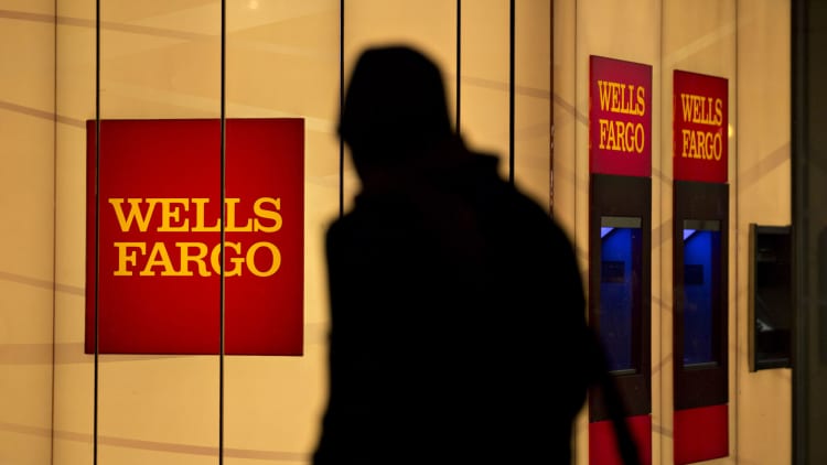 Lawyers seek to expand Wells Fargo fake account investigation