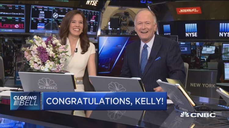 Congratulations, Kelly Evans!