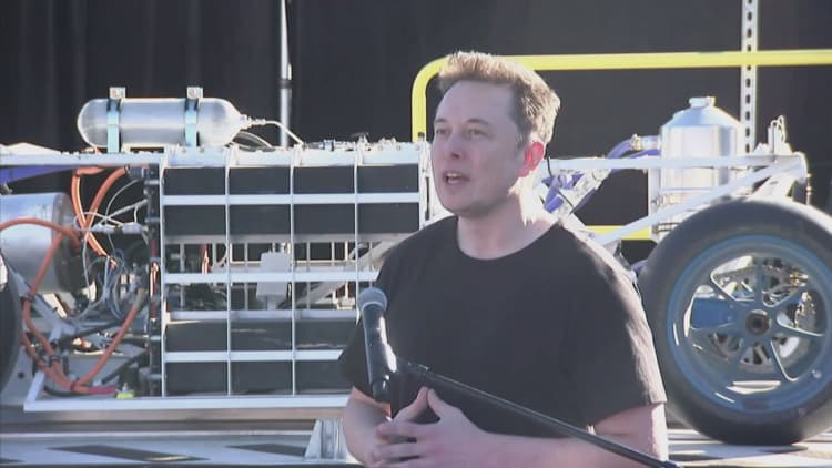 Musk on a mission to link brains with computers
