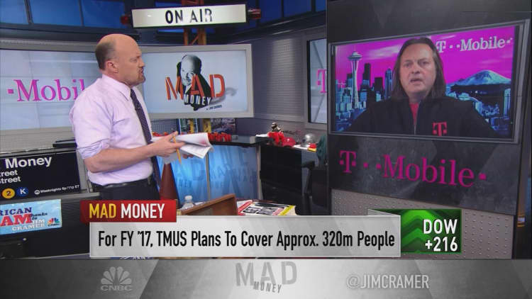 'Dumb and dumber' are key drivers of T-Mobile's success, CEO John Legere says
