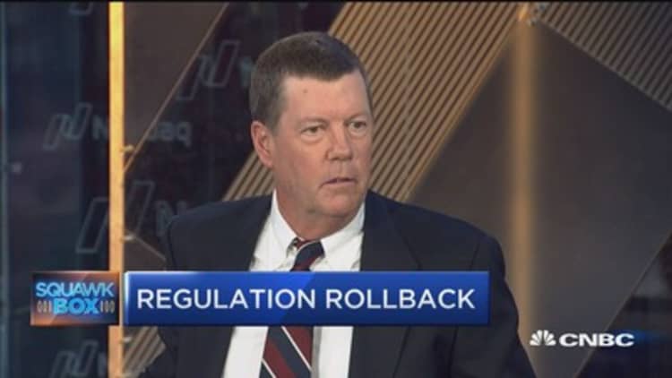 I'm a huge believer of the private sector: Scott McNealy