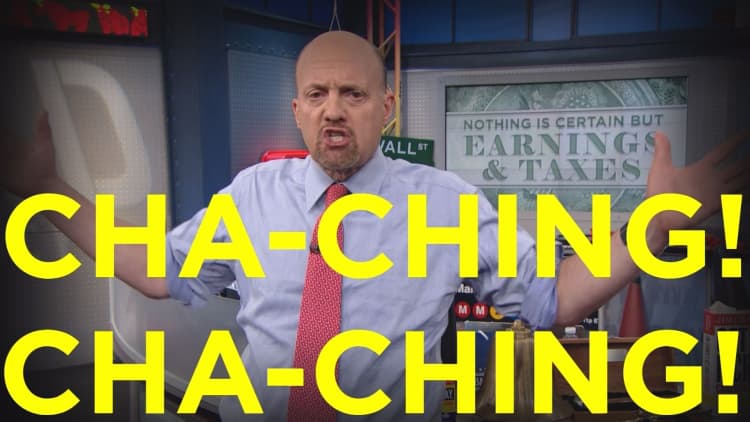 Cramer Remix: Billions of dollars could be about to flood the stock market