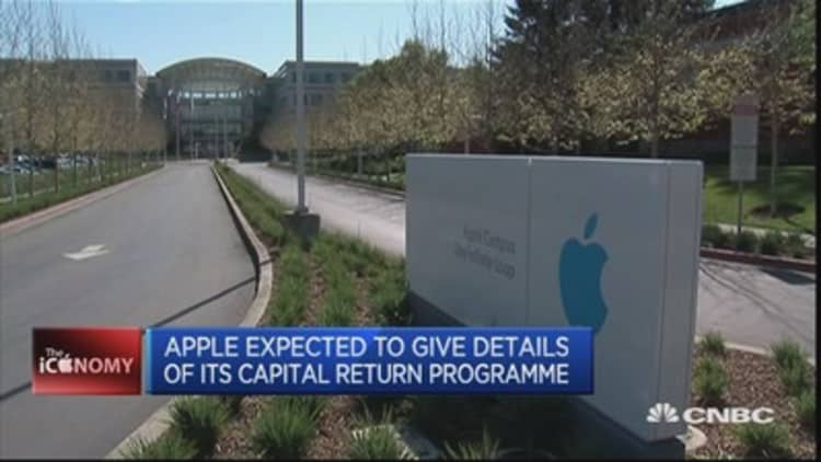 Apple to report second-quarter earnings on Tuesday 