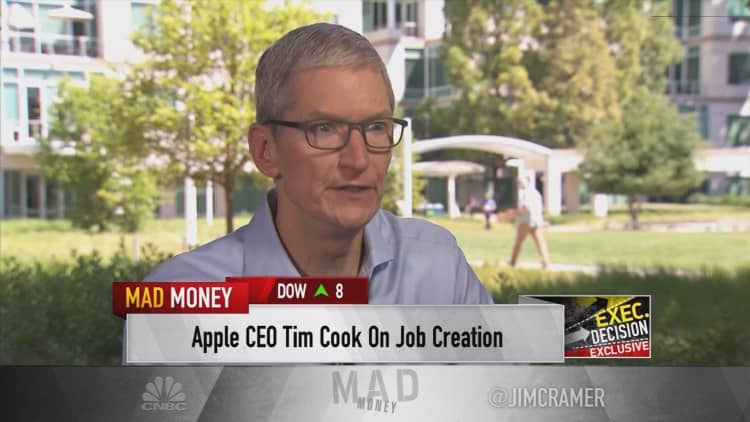 Apple just promised $1 billion boost to US manufacturing