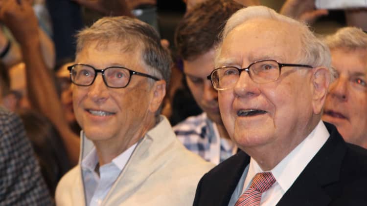 Warren Buffett: I've spoken with Bill Gates about the coronavirus outbreak