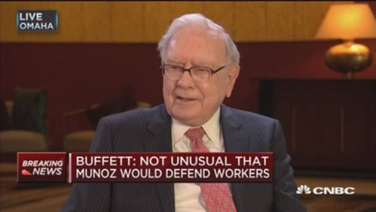 Buffett: United made a mistake in initial response