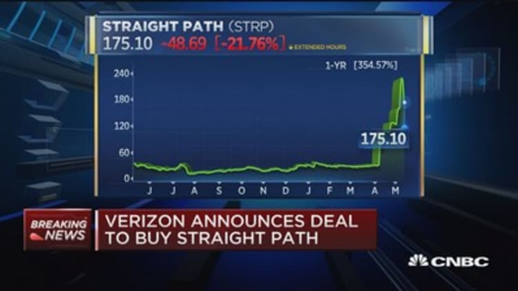 Verizon strikes deal to buy Straight Path