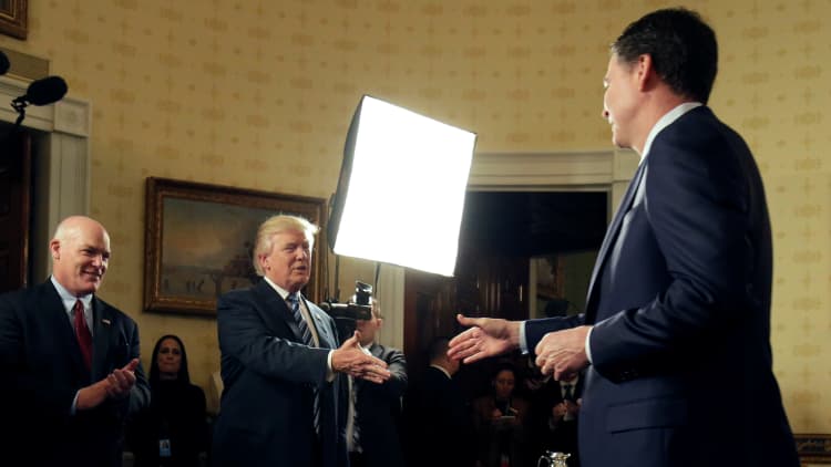 Comey memo says Trump asked him to end Flynn probe