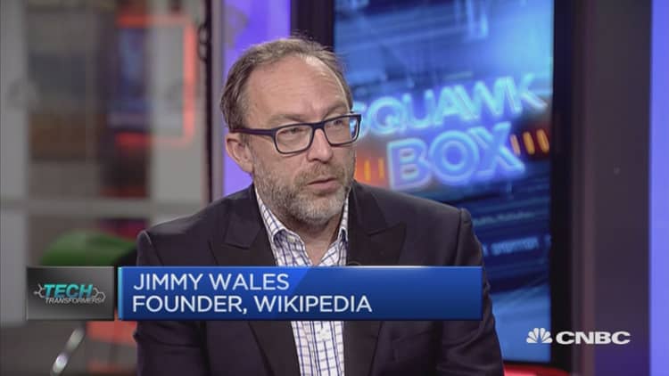 Wiki-style community to work alongside professional journalists: Wikipedia founder