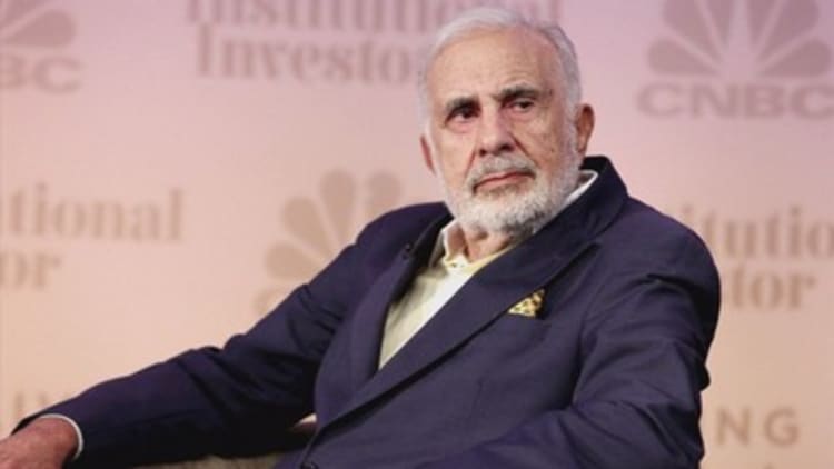 Carl Icahn's own charity lent him a total of $118.7 million