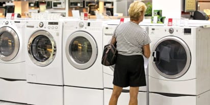 US durable goods orders unexpectedly jump 1.2% in February